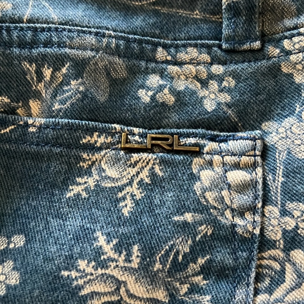 Lauren, Ralph Lauren 6P floral blue jeans excellent condition. - Picture 3 of 6